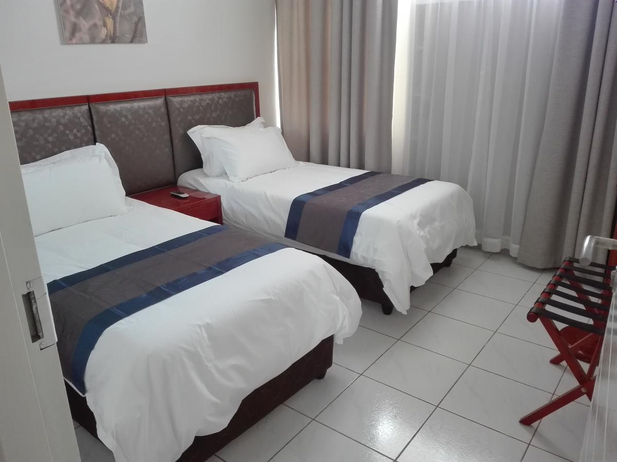 Home Inn Self-Catering Windhoek Dış mekan fotoğraf